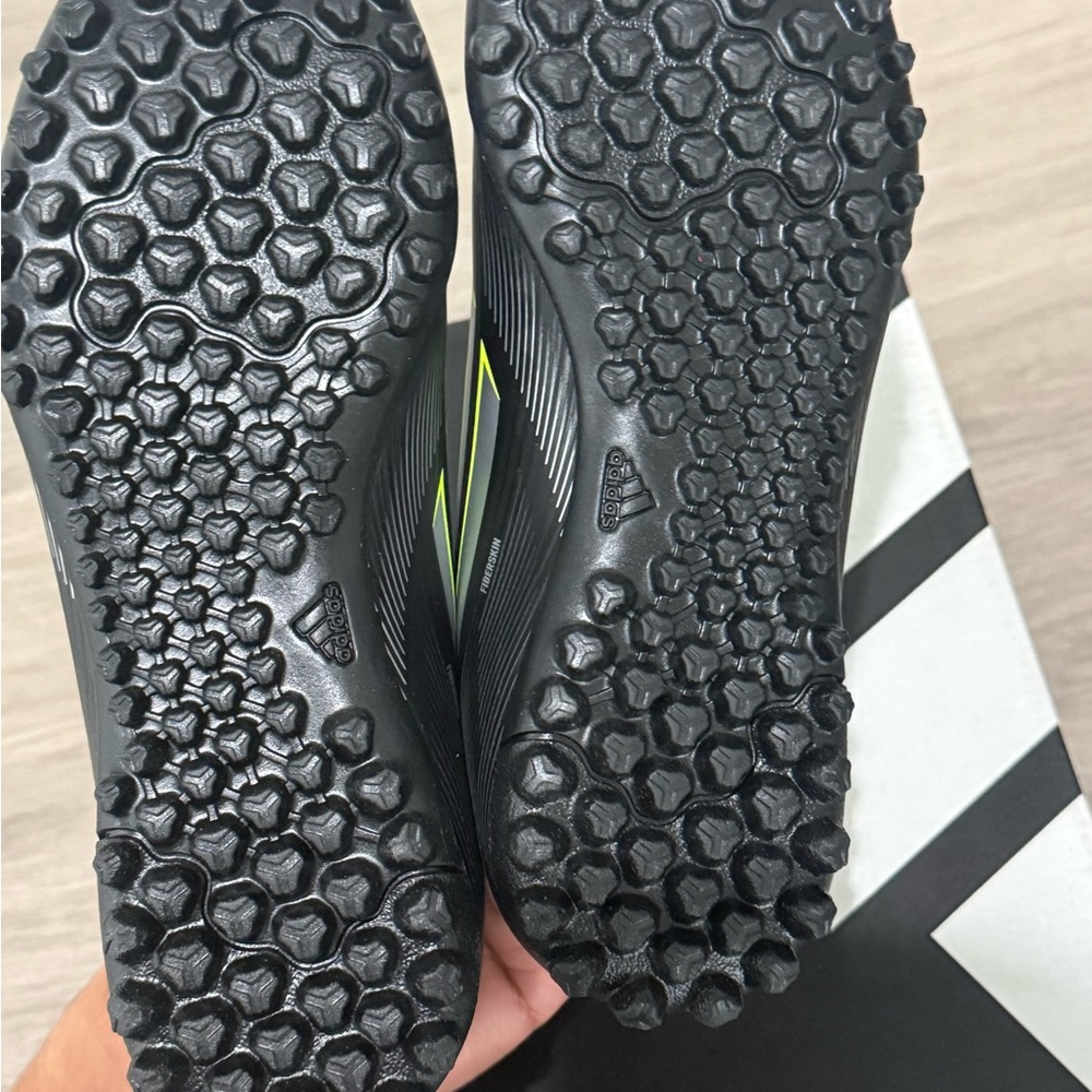 Adidas F50 Turf Shoes - Picture 5 of 6